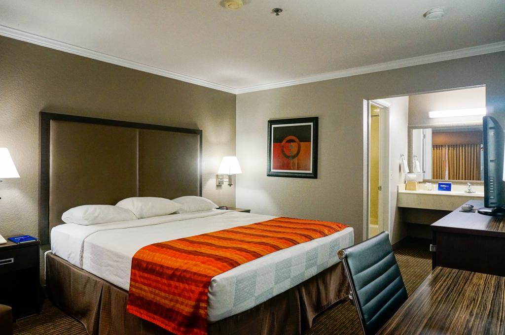 Super 8 By Wyndham Mountain View Μοτέλ Εξωτερικό φωτογραφία