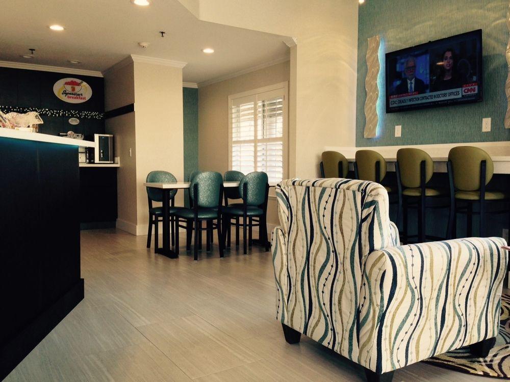 Super 8 By Wyndham Mountain View Μοτέλ Εξωτερικό φωτογραφία